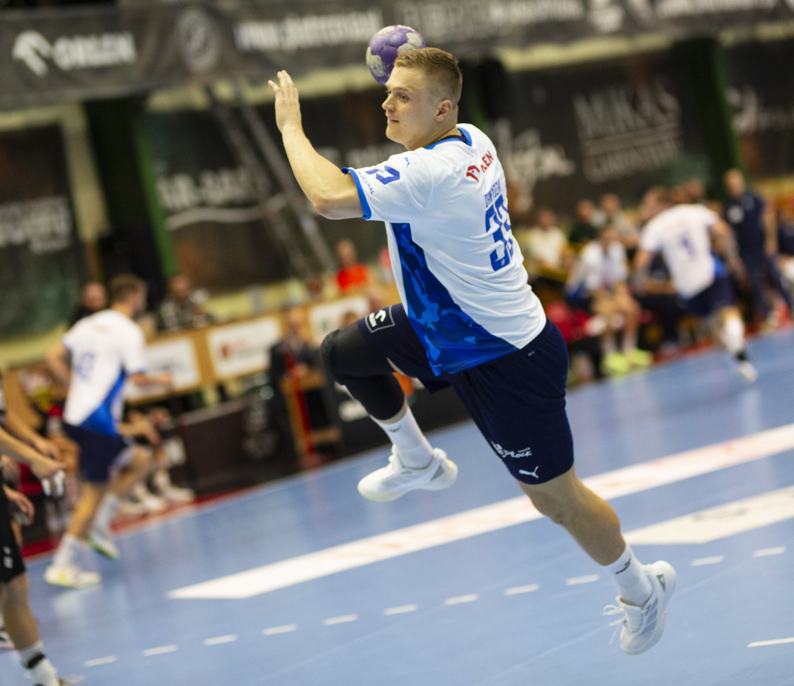 Wisła Płock pokonuje RK Zagrzeb po wyrównanym meczu w Lidze Mistrzów