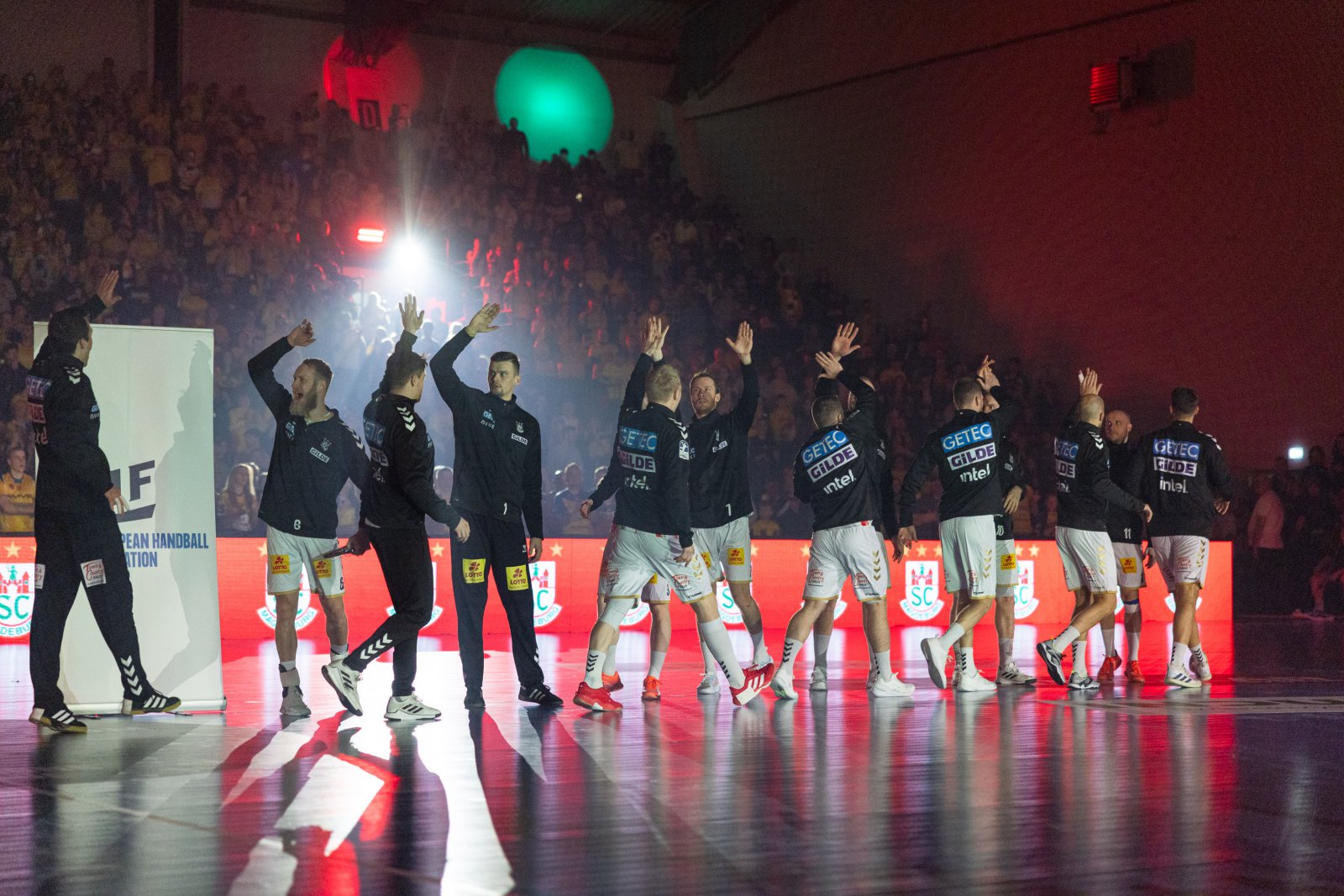 Magdeburg i Aalborg umacniają swoje pozycje w grupach